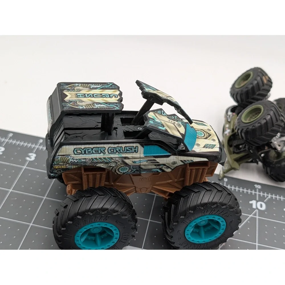Mattel Hot Wheels Monster Truck Lot Cyber Crush Shark Wreak Portions